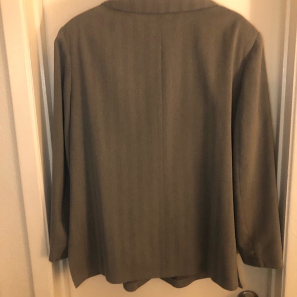 Ingenuity Suit Jacket - Picture 5 of 5